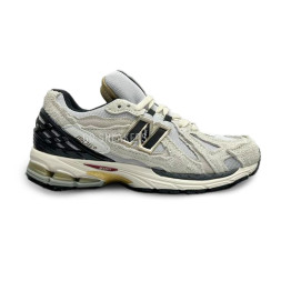 New Balance 1906 Man Suede White