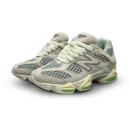 New Balance 9060 Woman Light Beige