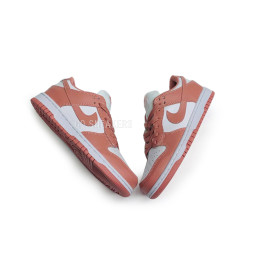 Nike Dunk Low "Coral"